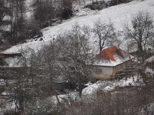 Foto Gospodarie de pe versant (c) Petru Goja